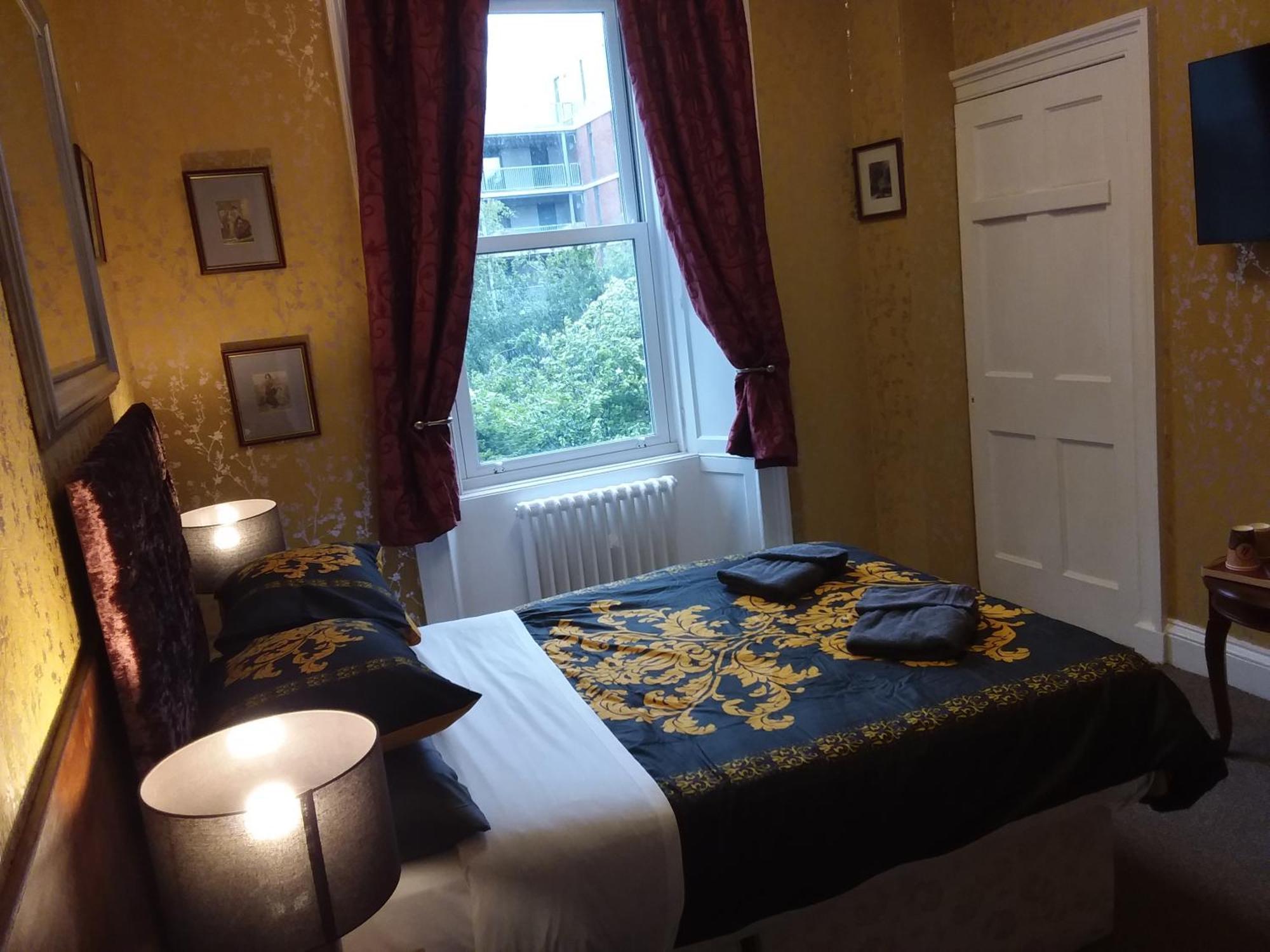 Ivy- Braveheart Guest House Edinburgh Ngoại thất bức ảnh